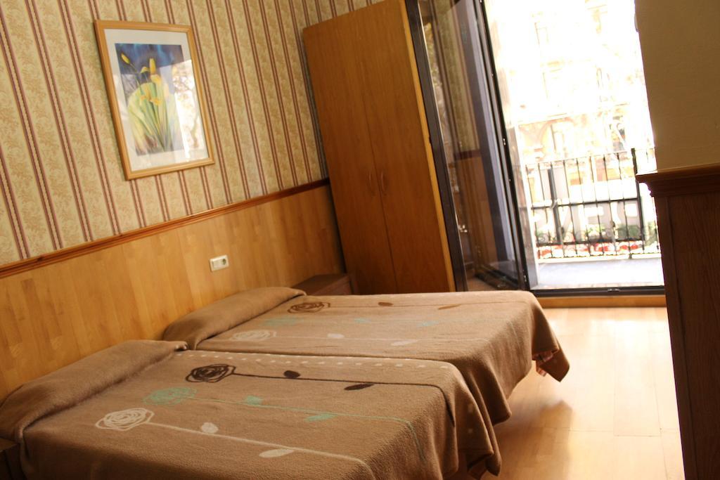 Pension Villanueva Barcelona Zimmer foto